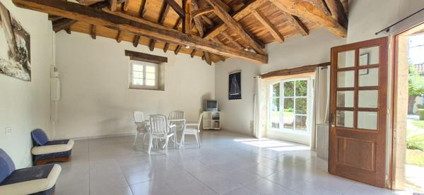 Vente propriété 364 m² 11 Pièces Montcuq