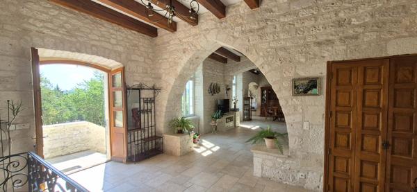 Vente propriété 364 m² 11 Pièces Montcuq
