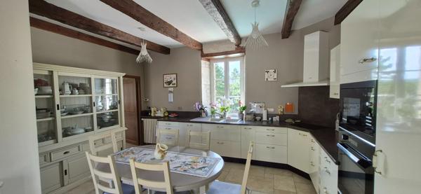 Vente propriété 364 m² 11 Pièces Montcuq
