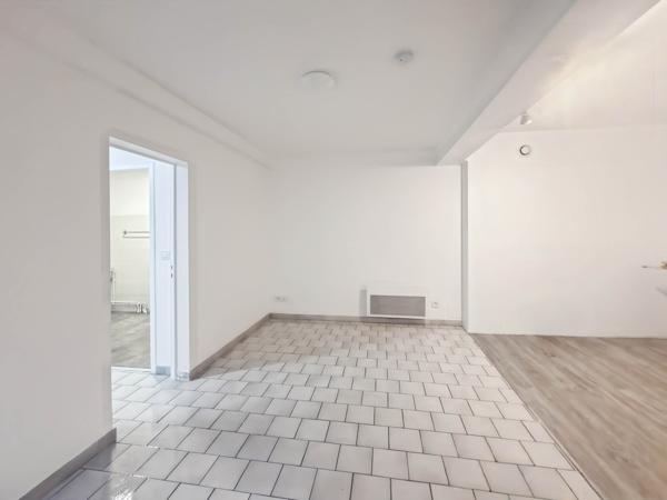 Montoire-sur-le-Loir (41800) 2 pièces de 33 M2 en plein centre-ville .