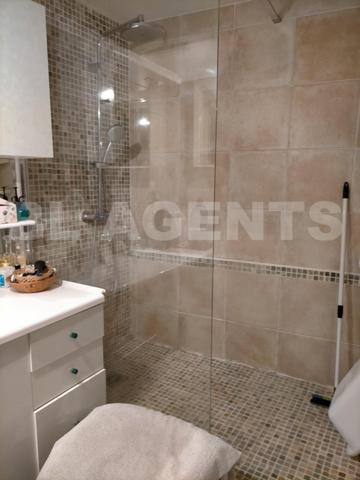 Appartement 3 pièces avec balcons et cave à Saint André de Sangonis