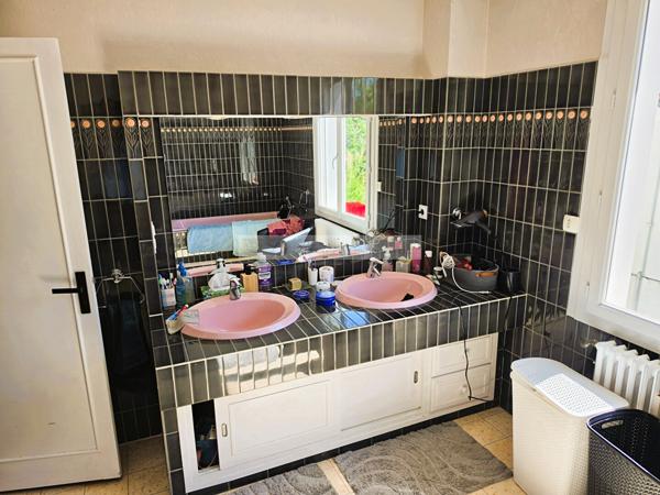 Maison Angouleme 223.54 m2 dont 6 chambres , Angouleme Maison Angouleme 223.54 m2 dont 6 chambres , Angouleme