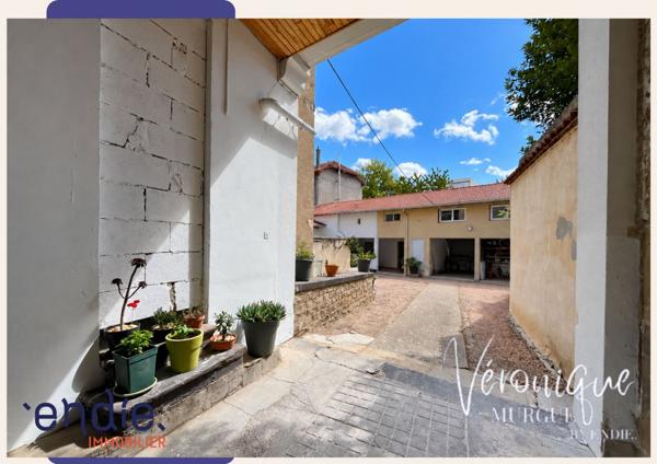Demeure de caractère 130m2, 6 Chambres, dépendance et double garage en plein coeur de Moulins, endie immobilier, Veronique Murgue