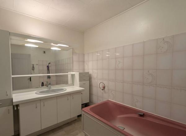 Appartement à vendre 5 pièces de 106 m²