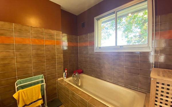 Maison à vendre    5 pièces •  Rouxmesnil-Bouteilles