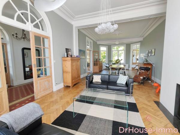 Maison à vendre 12 pièces de 338 m²