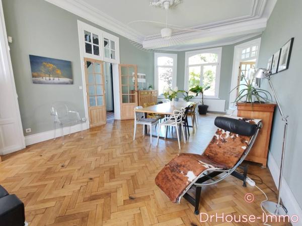 Maison à vendre 12 pièces de 338 m²