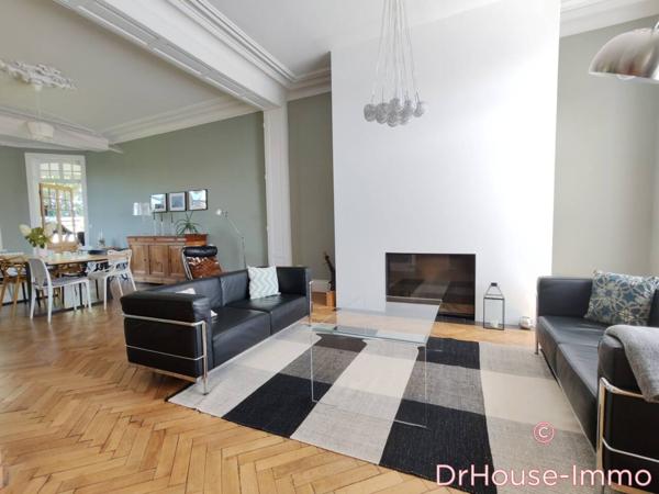 Maison à vendre 12 pièces de 338 m²