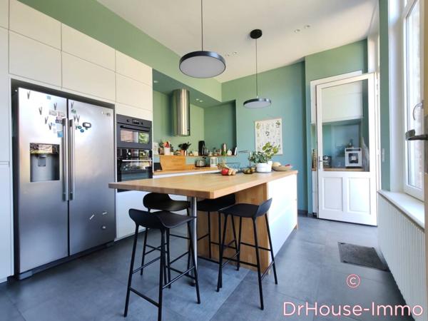 Maison à vendre 12 pièces de 338 m²