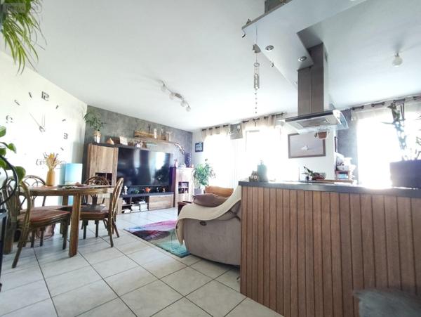 Appartement à vendre à Orléans dans le Loiret (45100), ref : CHAUB032026   
SAINT MARCEAU