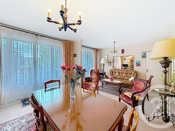 Appartement F4 à vendre  4 pièces - 82,74 m2 CHOISY LE ROI - 94