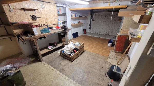 Maison de ville avec terrasse et jardinet