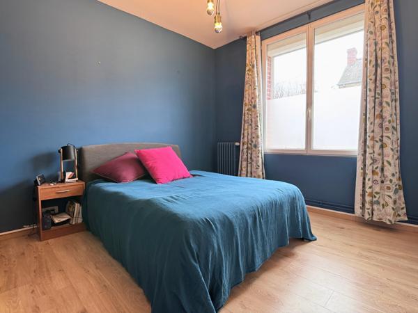 Maison 3 chambres, 1 bureau, charme de l'ancien modernisé, gare à 10 min, Cimetière de l'Est - St-Hélier