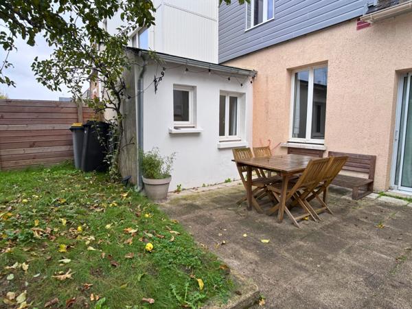 Maison 3 chambres, 1 bureau, charme de l'ancien modernisé, gare à 10 min, Cimetière de l'Est - St-Hélier
