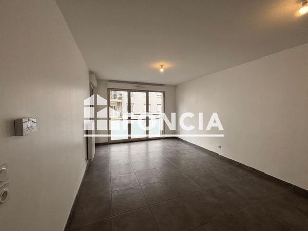 Location Appartement 2 pièces 44.6 m² - 32 RUE ARAGO Villeurbanne 69100