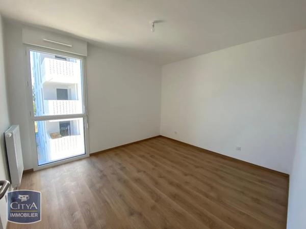 Appartement à louer 3 pièces 60.93m² Tours (37100)