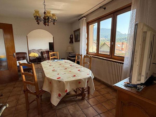 Charmante Maison Valserhone 5 pièce(s) 121m2