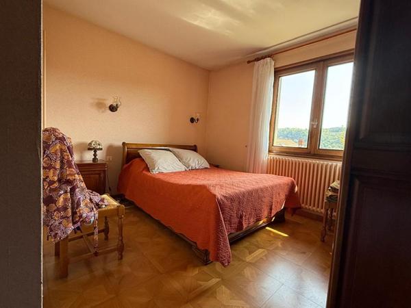 Charmante Maison Valserhone 5 pièce(s) 121m2