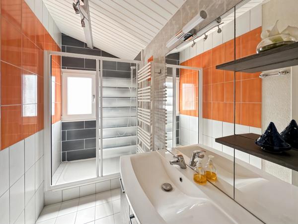 PÉRIGNY, maison à vendre 170m2, 5 chambres, jardin, garage, cave et piscine