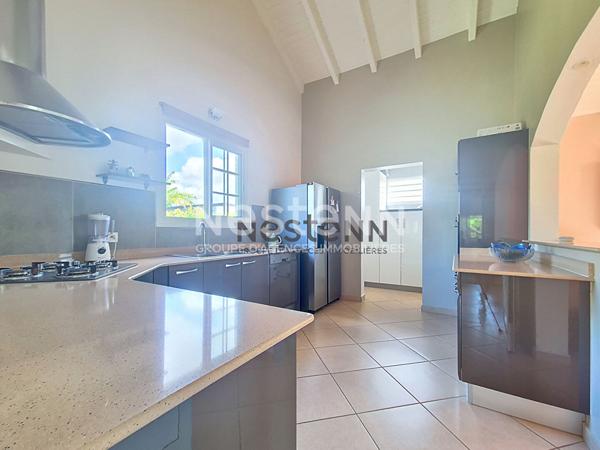 A VENDRE MAISON F4 RECENTE A SAINTE-MARGUERITE AU MOULE