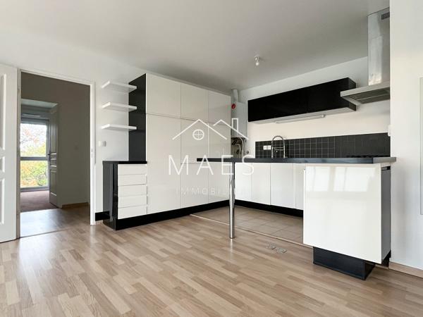 Superbe appartement T3 (2 chambres) – garage box & cave