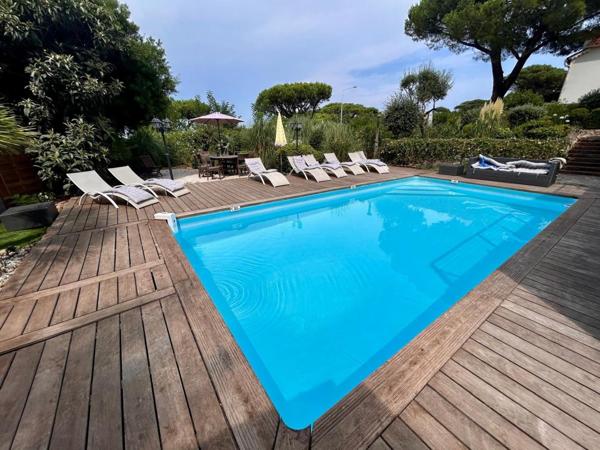 Maison à GASSIN, 83580 - 6 pièces 200m²