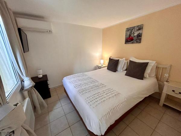 Maison à GASSIN, 83580 - 6 pièces 200m²