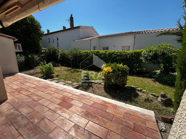 A LOUER Entraigues Sur La Sorgue 5 pièce(s) 103 m²