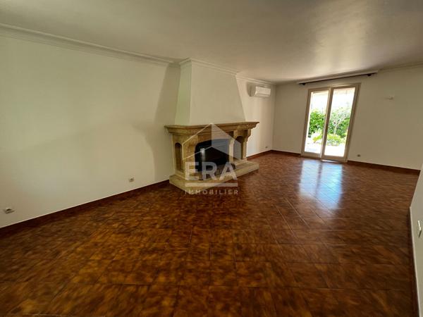 A LOUER Entraigues Sur La Sorgue 5 pièce(s) 103 m²