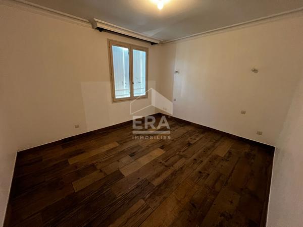 A LOUER Entraigues Sur La Sorgue 5 pièce(s) 103 m²