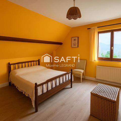 Maison d'environ 93 m2 au coeur d'un petit village