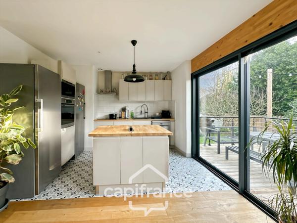 Maison rénovée de 102 m² avec sous-sol aménageable et jardin, quartier Rompsay – Périgny