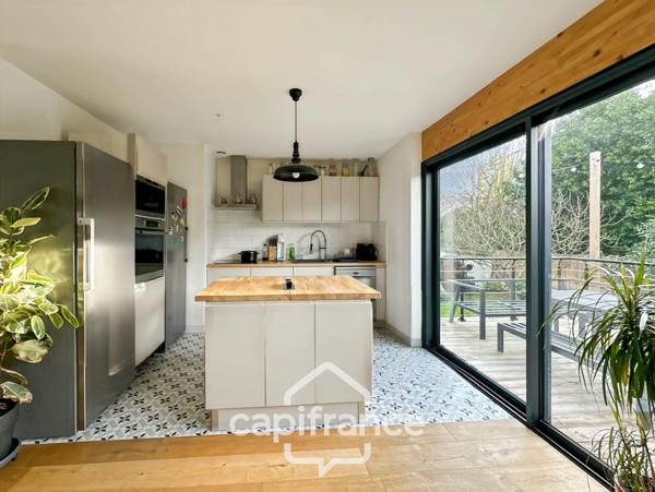Maison rénovée de 102 m² avec sous-sol aménageable et jardin, quartier Rompsay – Périgny