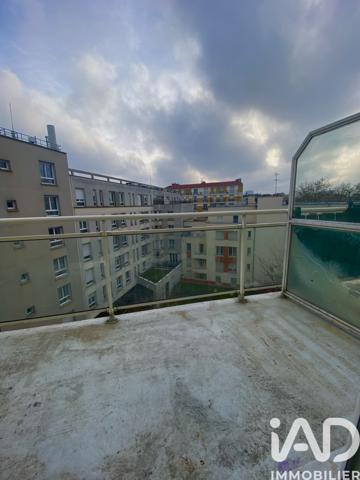 Location appartement 3 pièces 62 m² Aubervilliers