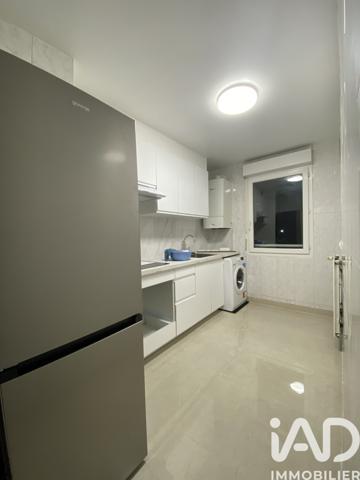 Location appartement 3 pièces 62 m² Aubervilliers