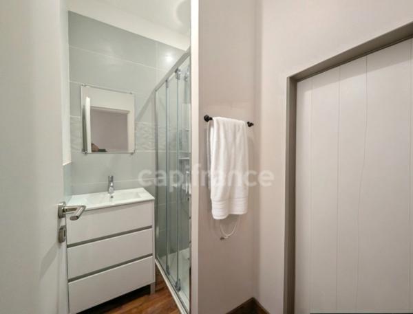 Appartement à vendre 2 pièces - Bordeaux La Bastide (33) - Jardin Botanique - Place Stalingrad - Au calme