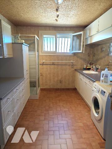 A vendre sur la commune de LONS LE SAUNIER maison de 215m² 