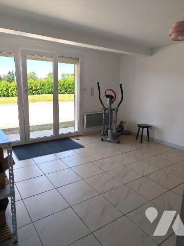 A vendre sur la commune de LONS LE SAUNIER maison de 215m² 