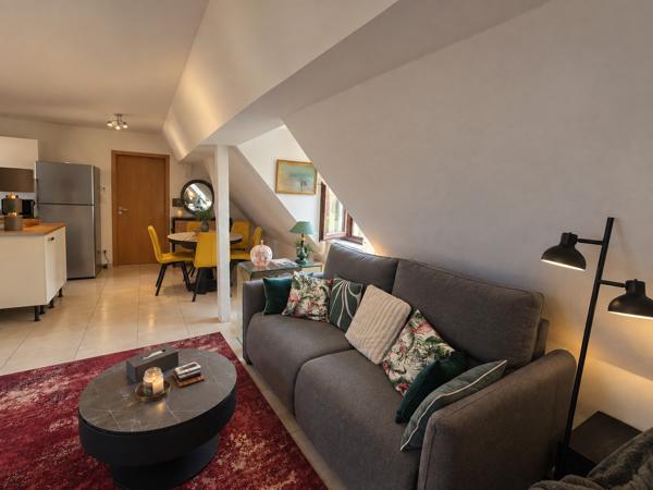 Appartement
         2 pièces
        - 50 m² Exclusivité 137 000 € *