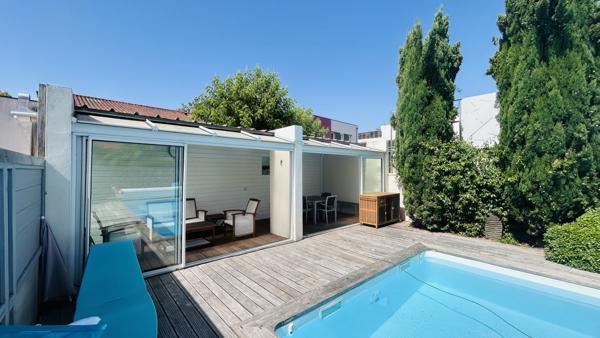 Immeuble
         18 pièces
        - 500 m² 2 595 000 € *
