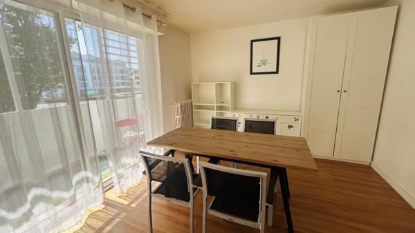 Immeuble
         18 pièces
        - 500 m² 2 595 000 € *