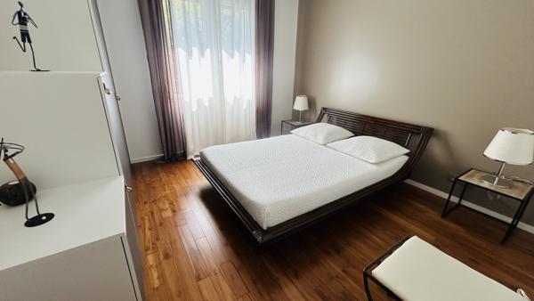 Immeuble
         18 pièces
        - 500 m² 2 595 000 € *