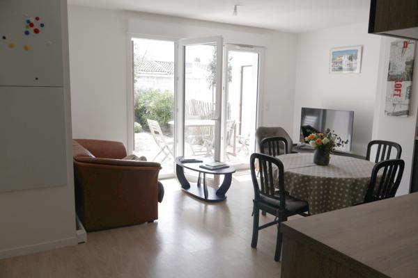 Aytré, T3 avec grand extérieur et garages