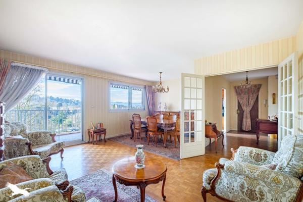 Appartement à vendre |                                       Tassin-la-Demi-Lune |                                        4 pièces  |  100 m²