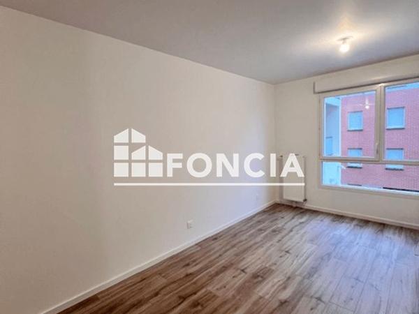 Location Studio 36.12 m² - Deville-les-rouen 76250