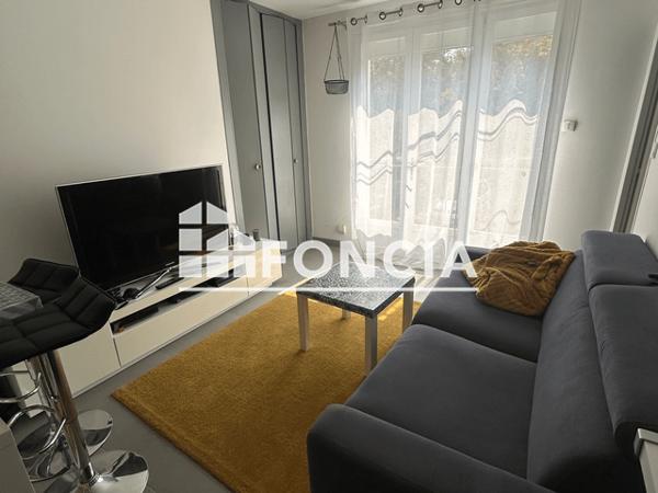 Location Appartement 2 pièces 33.24 m² - 74 RUE DE LA TERRAUDIERE Niort 79000