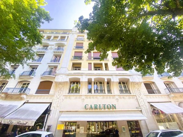 03200 VICHY -APPARTEMENT DE STANDING 2 PIÈCES AVEC BALCON TERRASSE- COEUR DE VILLE