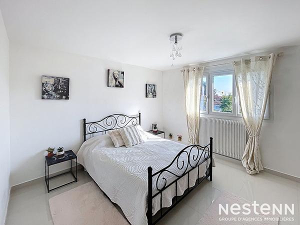 Belle maison familiale rénovée - 6 chambres - Sous-sol total