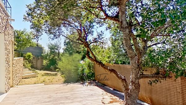 Villa contemporaine récente d’exception – Piscine à débordement, vue panoramique, calme et proximité du port, des plages – VAR Le Lavandou, quartier résidentiel prisé