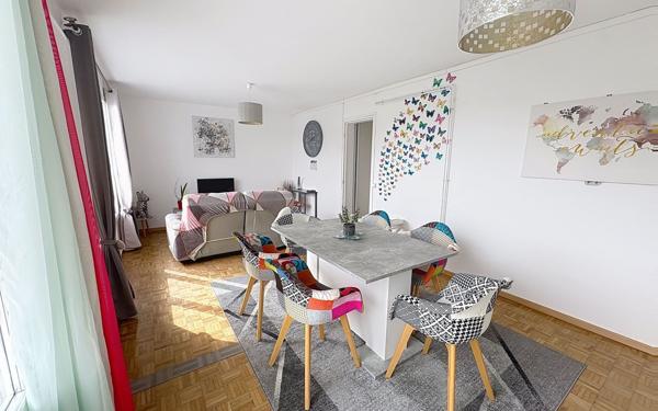 Appartement à vendre    3 pièces • 75,89 m2 Lons